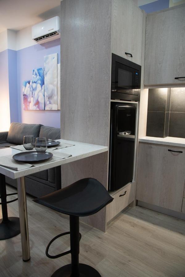 Modern Apartment Downtown Atenas Exterior foto